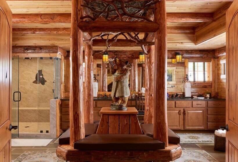 Quarto Quádruplo Estandar, The Chatwal Lodge    In The Unbound Collection By Hyatt