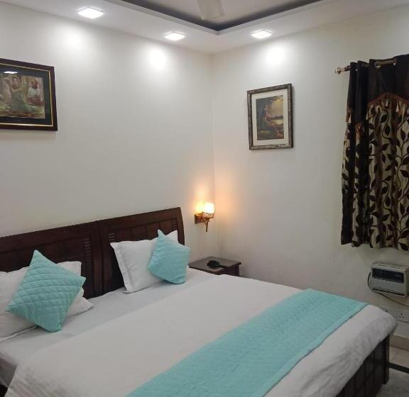 اتاق استاندارد با بالکن, Yana S B&b Nearby Aiims Hospital