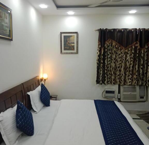 اتاق اکونومی یک تخته, Yana S B&b Nearby Aiims Hospital