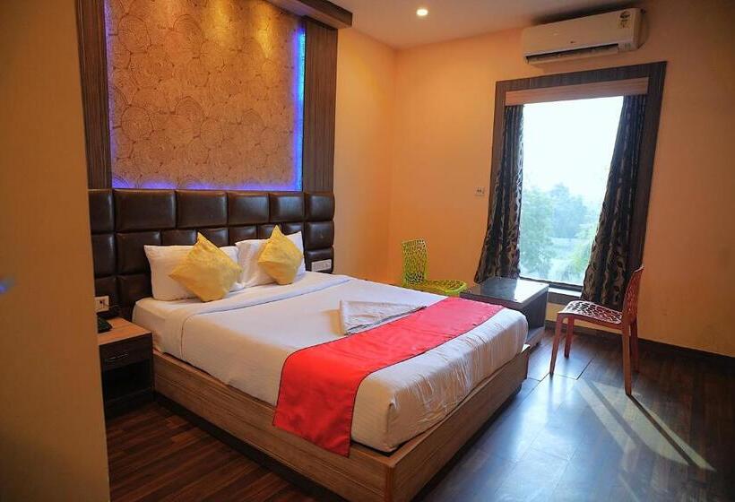 Номер Superior Кровать Кинг, Kings Resort