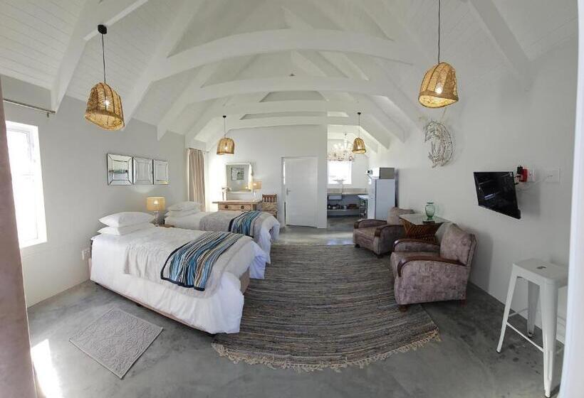 Номер Стандарт Вид на Море с Балконом, At 3 Brides Self Catering