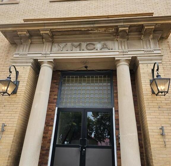 Люкс Повышенной Комфортности, Eaglescape Suites And Event Center