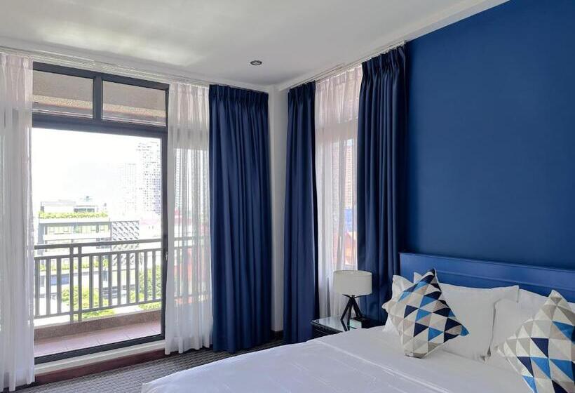 Люкс, Jaya Suites