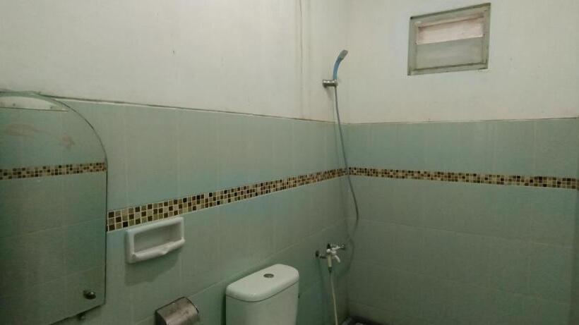 اتاق استاندارد, Oyo 93123 Wisma Hamalau Syariah