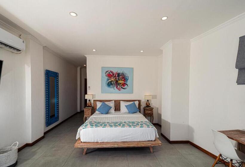 Номер Стандарт, Komodo Suites Downtown Managed By Cpm Bali