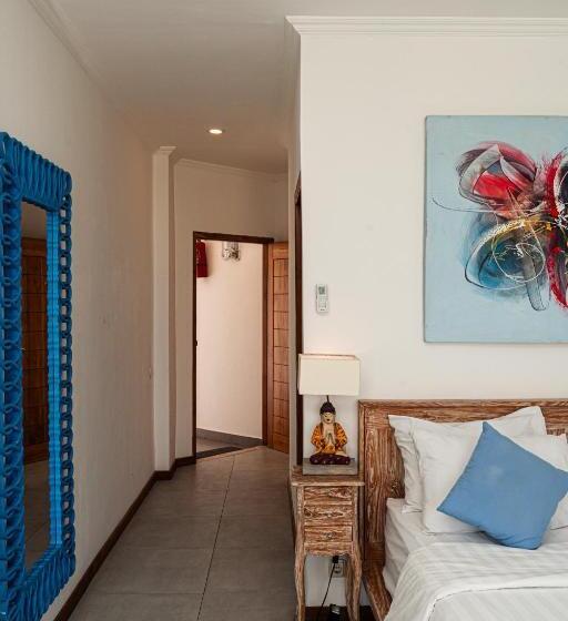 Номер Стандарт, Komodo Suites Downtown Managed By Cpm Bali