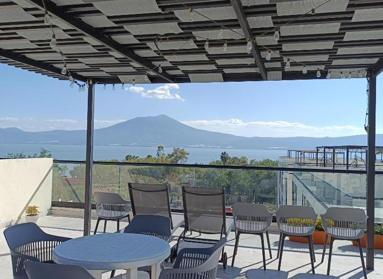 Appartement met 1 Slaapkamer met Terras, Ribera De Chapala Suites