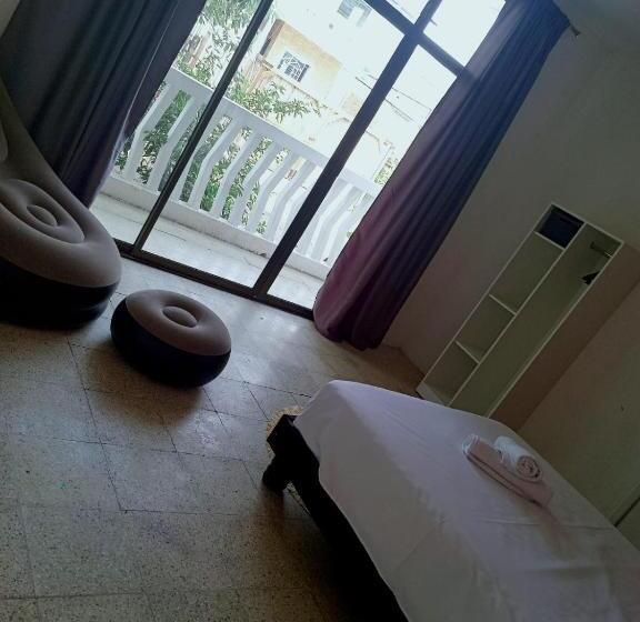 اتاق لوکس با بالکن, Garden House Puerto López