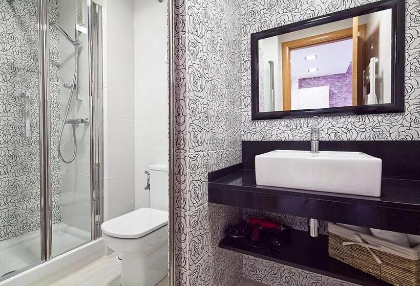 Студио Стандарт с Балконом, Aparthotel Rambla108