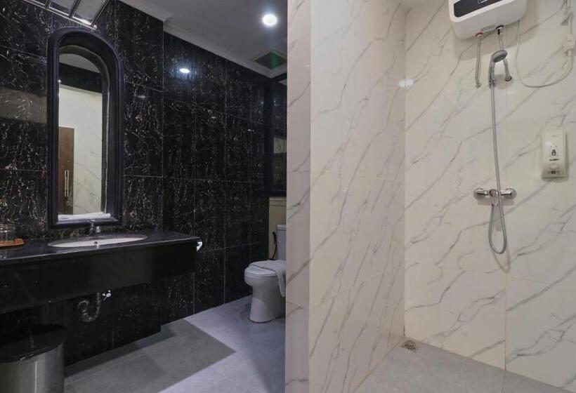 Quarto Deluxe, Coins Hotel Jakarta