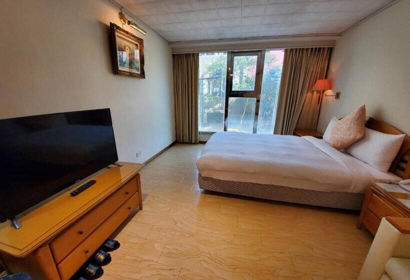 اتاق اکونومی یک تخته, Berkeley Business Hotel Zhongzheng