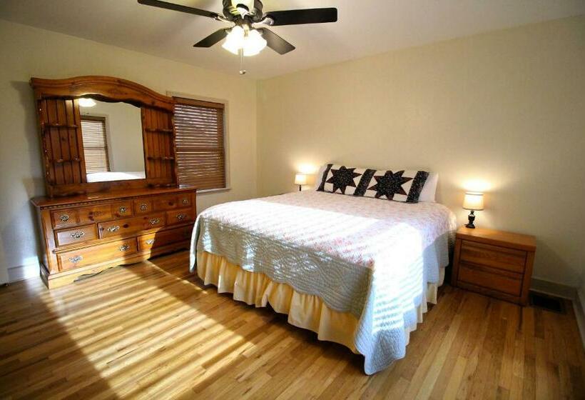 Quarto Estandar Cama King, Peach Tree Inn & Suites