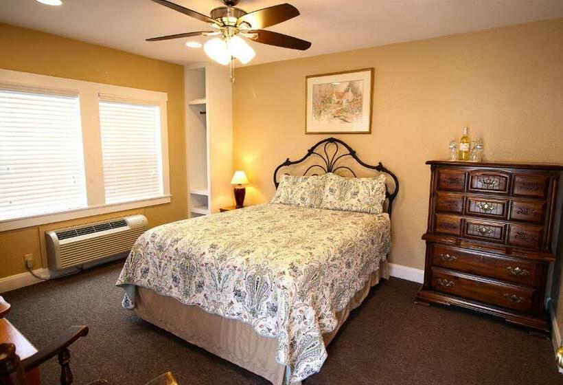 Quarto Standard Andar Superior, Peach Tree Inn & Suites