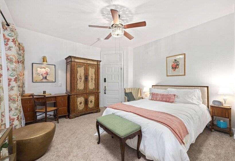 Номер Deluxe, Flora House Denver