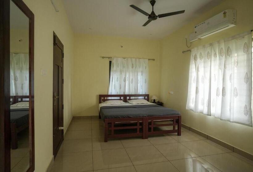 Quarto Estandar Cama King, Cliff & Coral