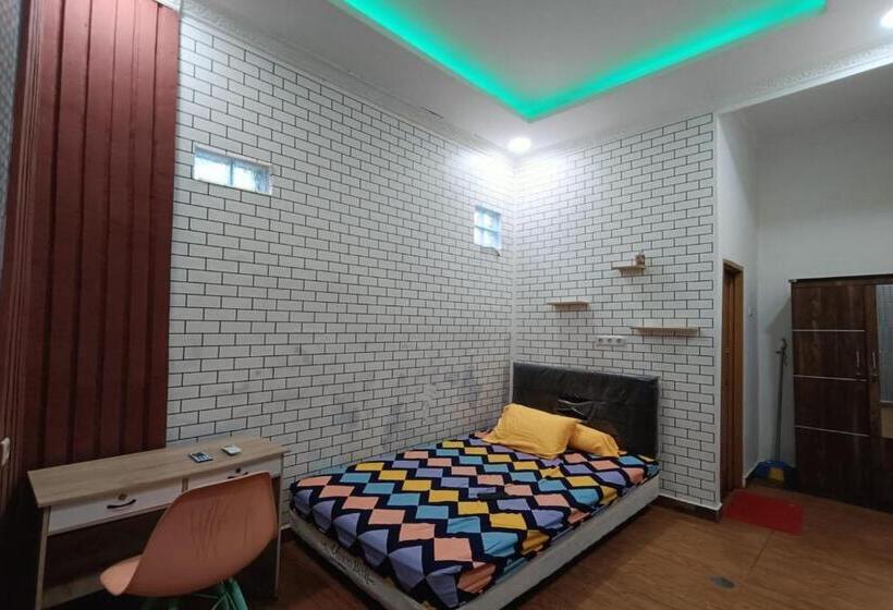 Номер Стандарт, Oyo Life 92977 Neba Kost Aesthetic