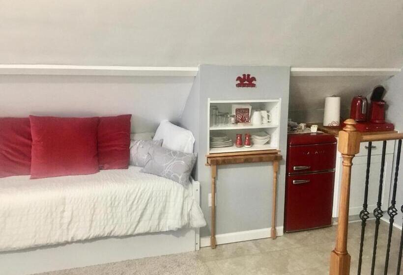 豪华工作室, Contemporary Studio