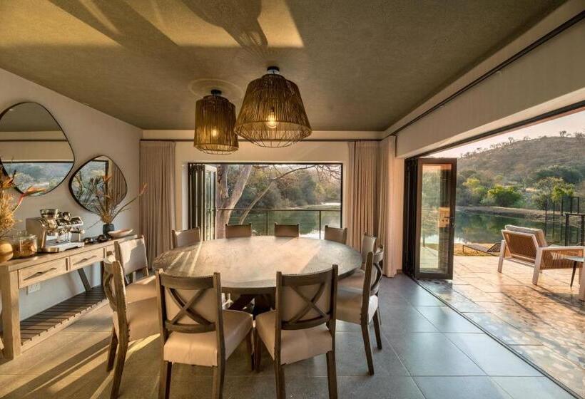패밀리 스위트, Riverhorse Lodge