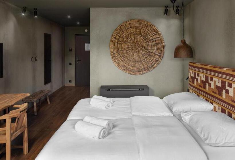 Номер Стандарт, Hillview Hotel Grandvoir