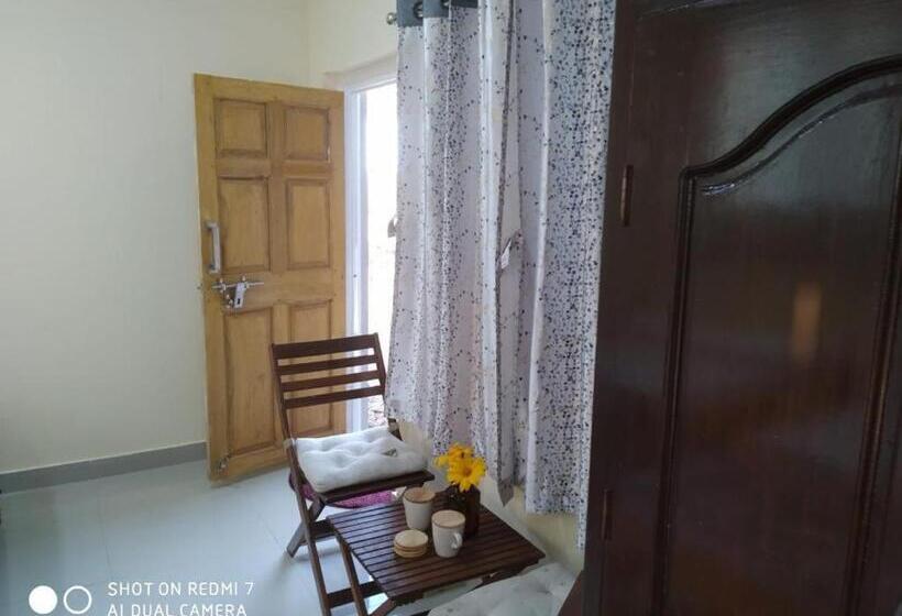 Family Suite, Mars Jungle Adventure Stud Farm With Private Jacuzzi