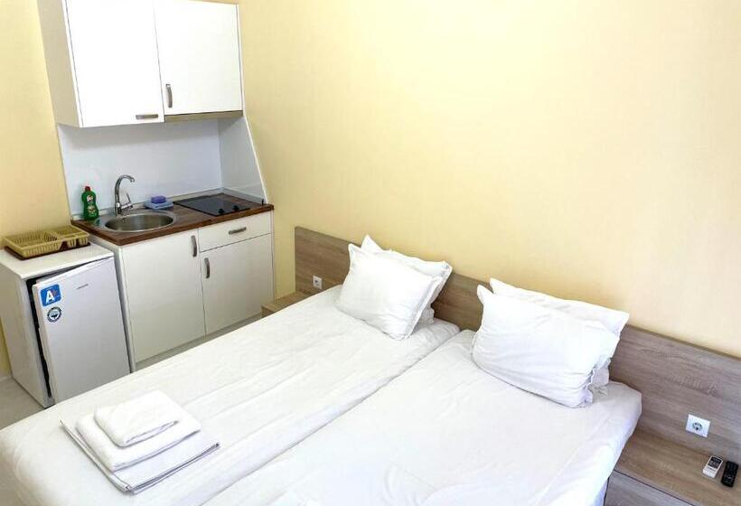 اتاق استاندارد با چشم‌انداز استخر, Apartments Stamopolu Lux With Pool View