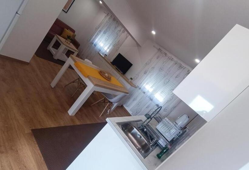 Семейное Студио, Mondalva Apartamentos