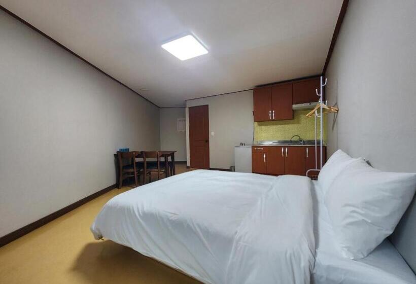 스탠다드 룸, Sorak Y Hostel