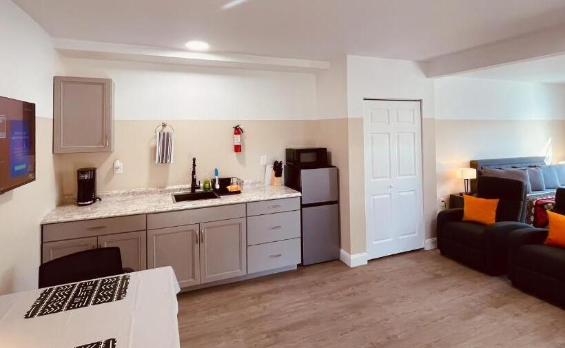 Стандартный Номер Кровать Кинг, White Orchid Apartments