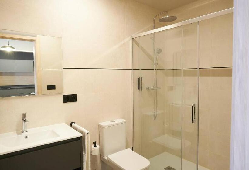 اتاق سوپریور خانوادگی, Dorm4you Arena 2