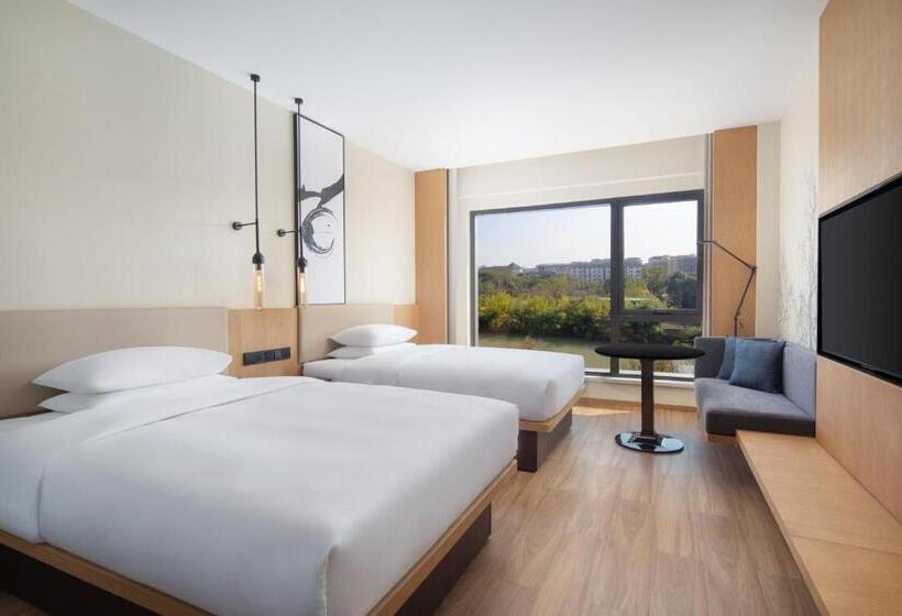 Номер Стандарт 2 Двуспальные Кровати, Fairfield By Marriott Yangzhou Slender West Lake