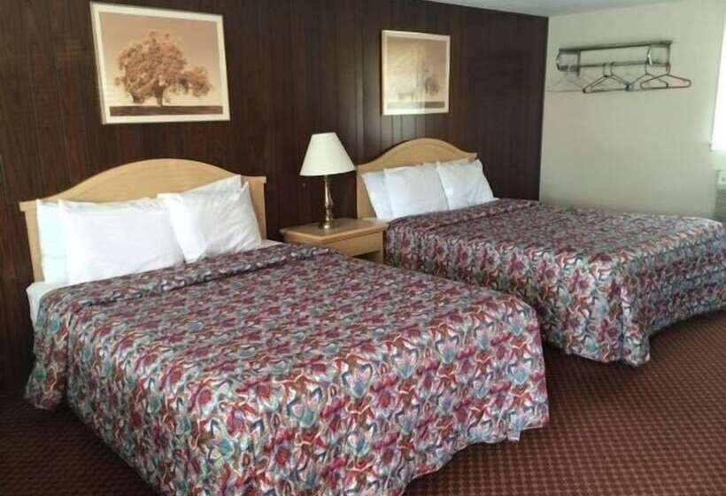 Номер Стандарт 2 Двуспальные Кровати, Fels Three Crown Motel