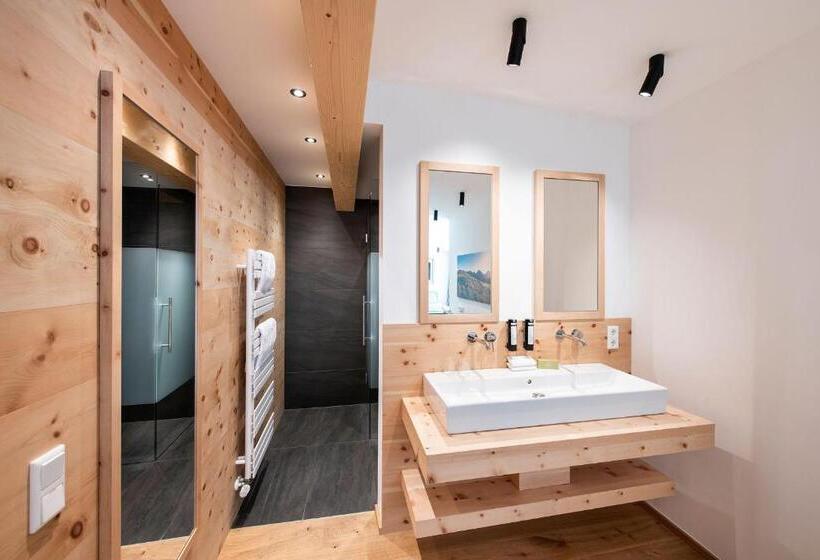 산 전망 스위트, Almgut   Mountain Wellness
