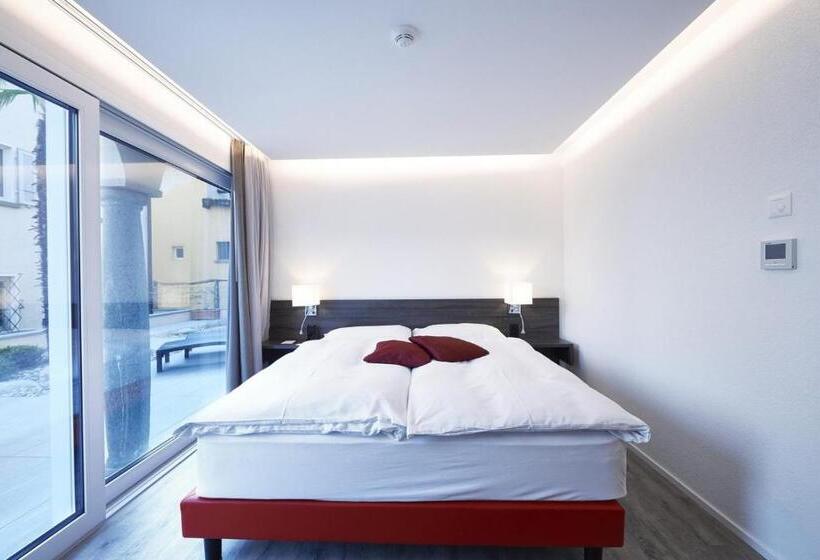 Camera Basic, La Meridiana, Lake & Spa