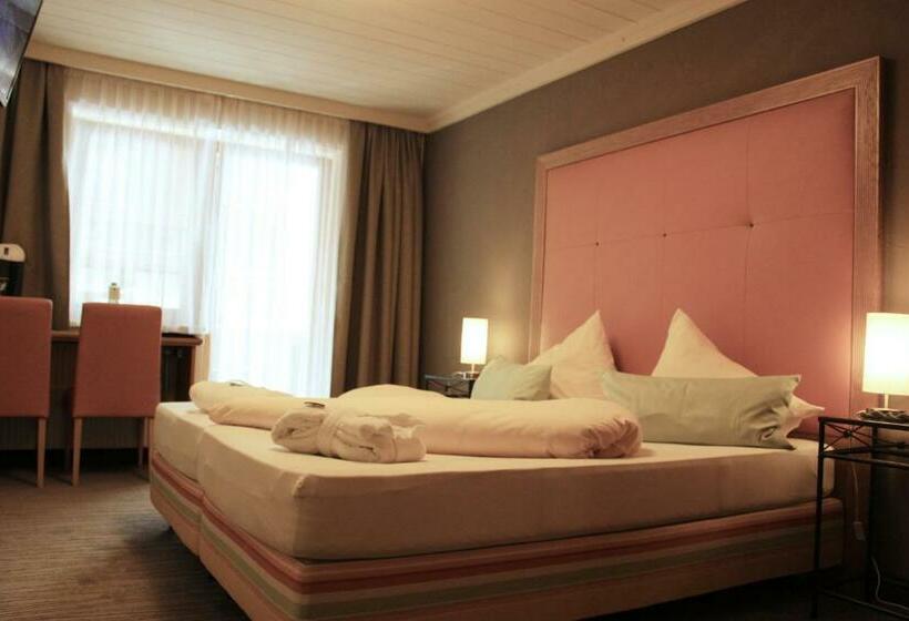 Номер Комфорт, My Alpenwelt Resort