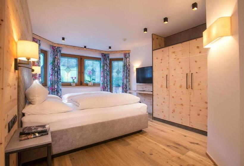 Family Suite, Tipotsch