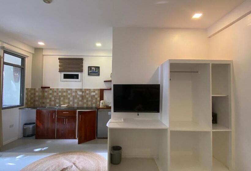 스탠다드 트리플 룸, Everrich Boutique Resort Boracay