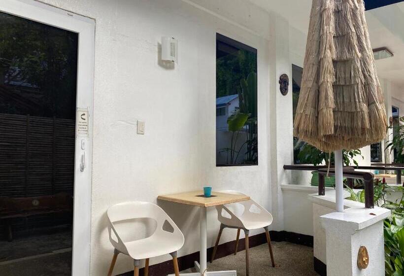 스탠다드 트리플 룸, Everrich Boutique Resort Boracay