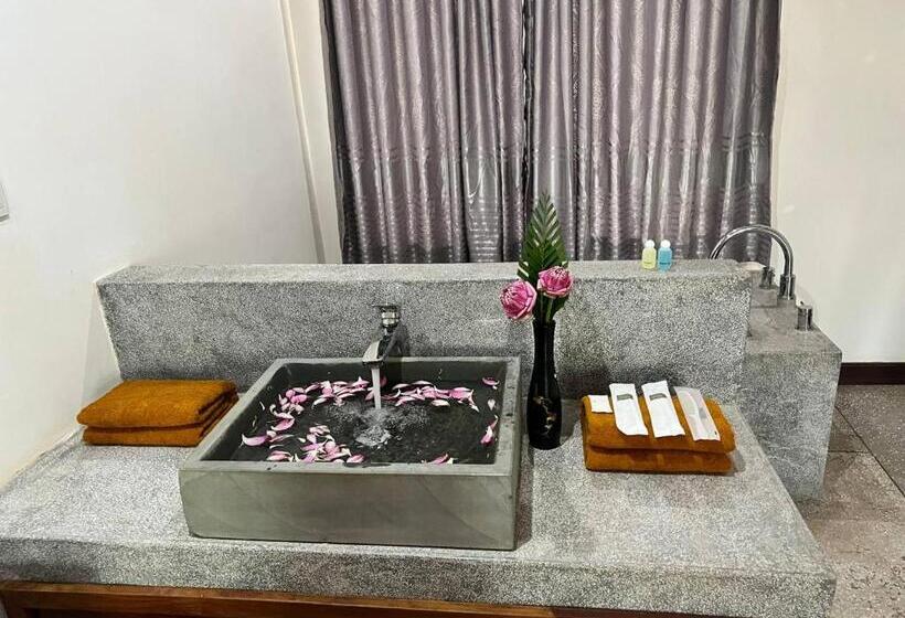Номер Стандарт Вид на Бассейн, Lucky Private Boutique Pool Villa