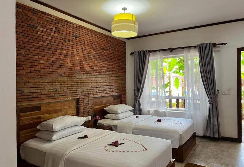 Номер Стандарт Вид на Бассейн, Lucky Private Boutique Pool Villa