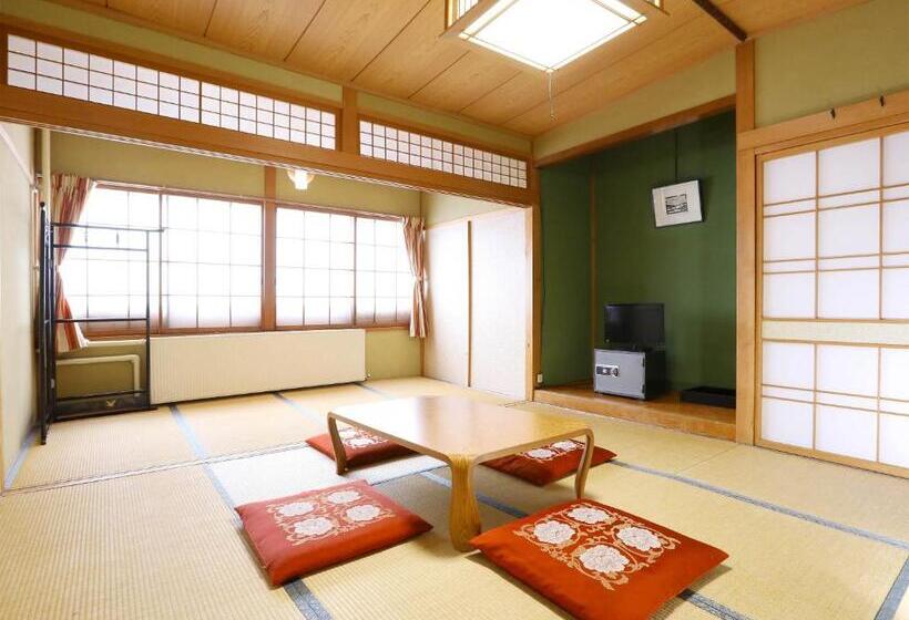 标准间, New Yokote