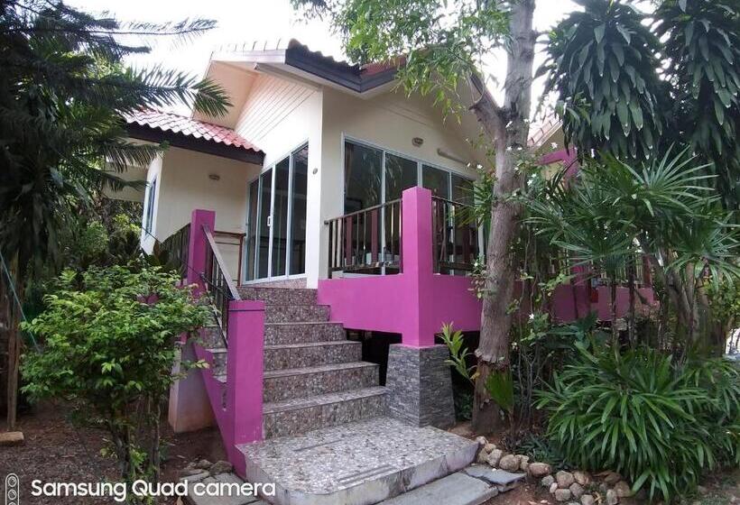 Бунгало Стандарт, Mae Somboon House