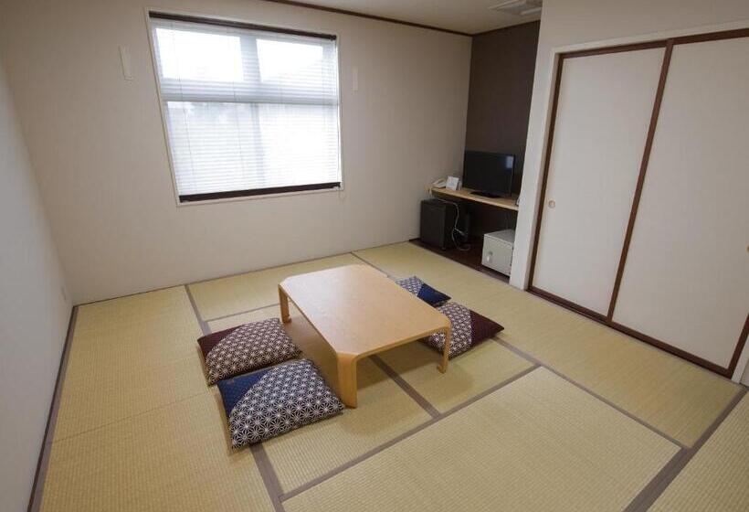 Номер Стандарт, Misato Town Community Lodge Wakuasu