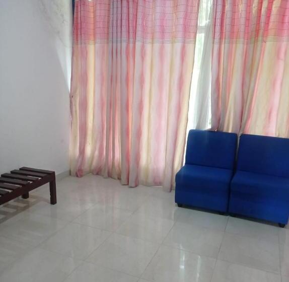 Трехместный Номер Deluxe, Leisure On Hotel Negombo