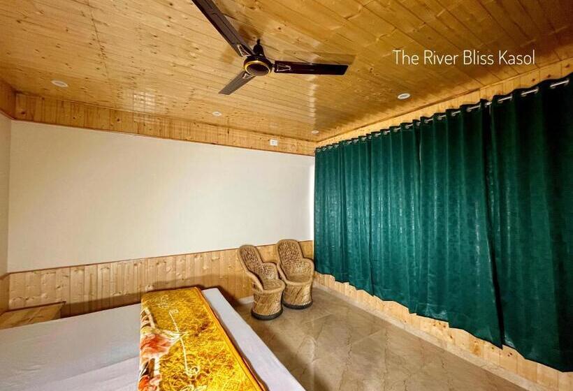 스탠다드 룸 킹사이즈 침대, Mid Orchard Kasol L River Side  Pure Veg Hotel In Kasol