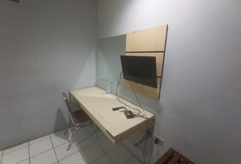 اتاق استاندارد, Oyo 93415 Pondok Kula Rumbih Syariah