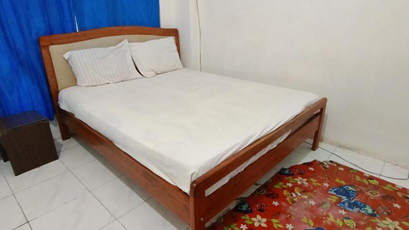 اتاق استاندارد, Oyo 93415 Pondok Kula Rumbih Syariah