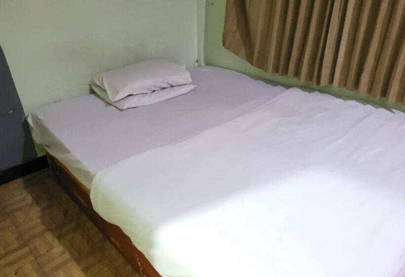 اتاق استاندارد, Oyo 93415 Pondok Kula Rumbih Syariah