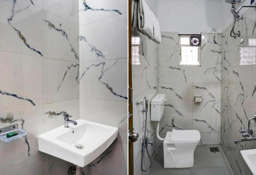 Трехместный Номер Классика, Spot On Hotel Akash Lodge