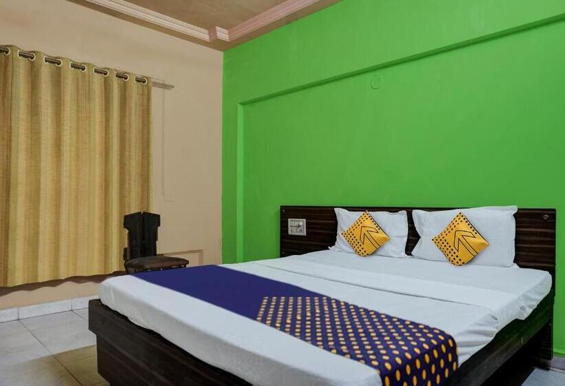 Трехместный Номер Классика, Spot On Hotel Akash Lodge