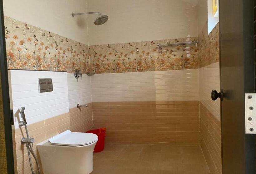 带阳台的豪华间, Earth Lounge Resort